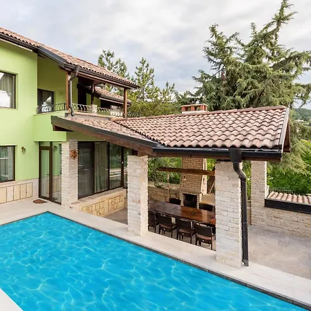 Apple - 3 Bedroom Luxury With Prv Pool & Bbq 빌라 *